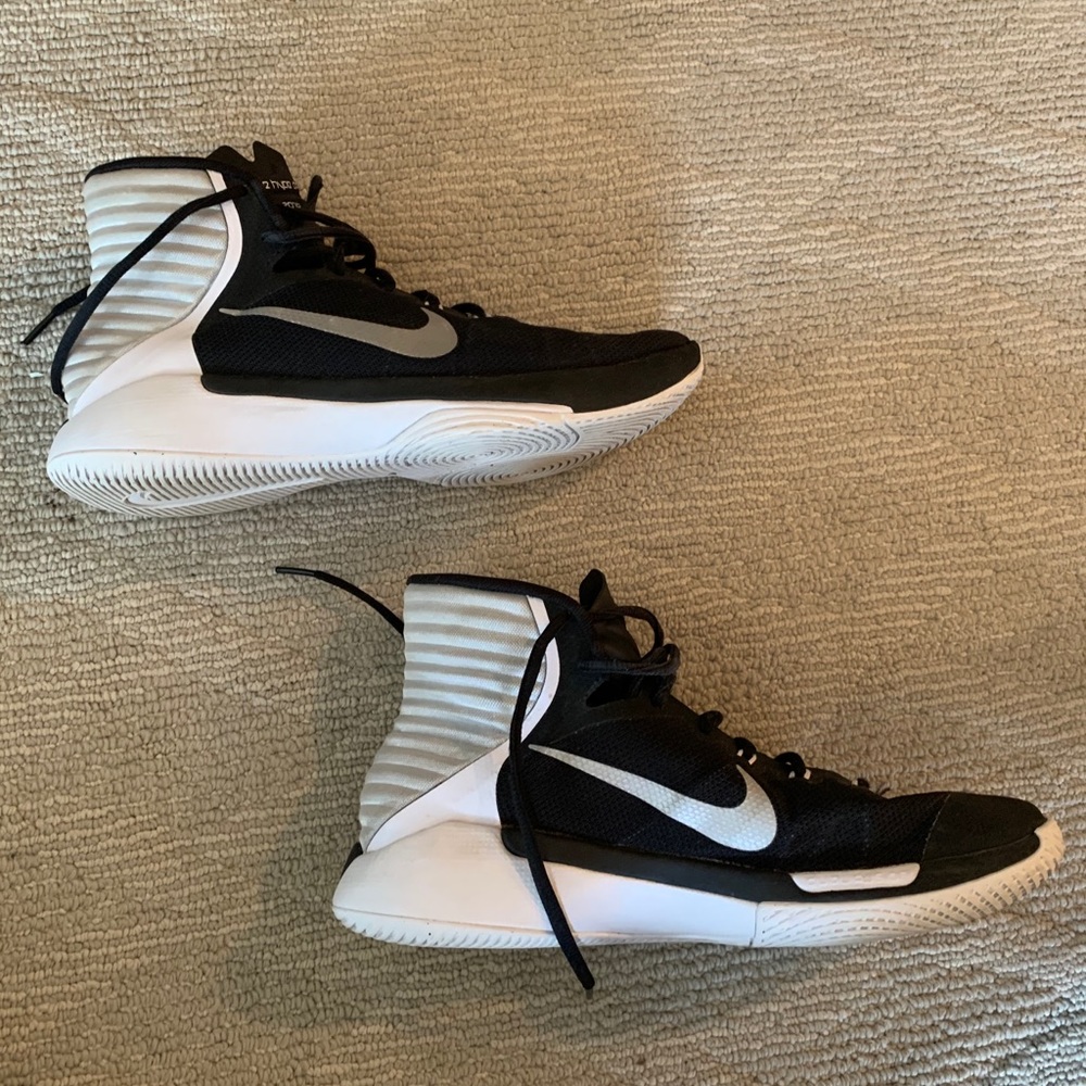 2016 Hyper Dunk Basketball Shoes